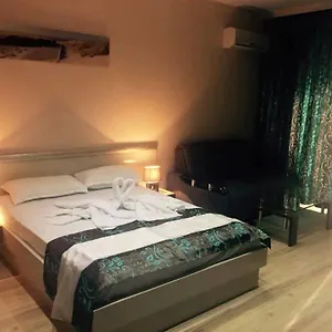 Lägenhetshotell Bahami, Slăntjev Brjag